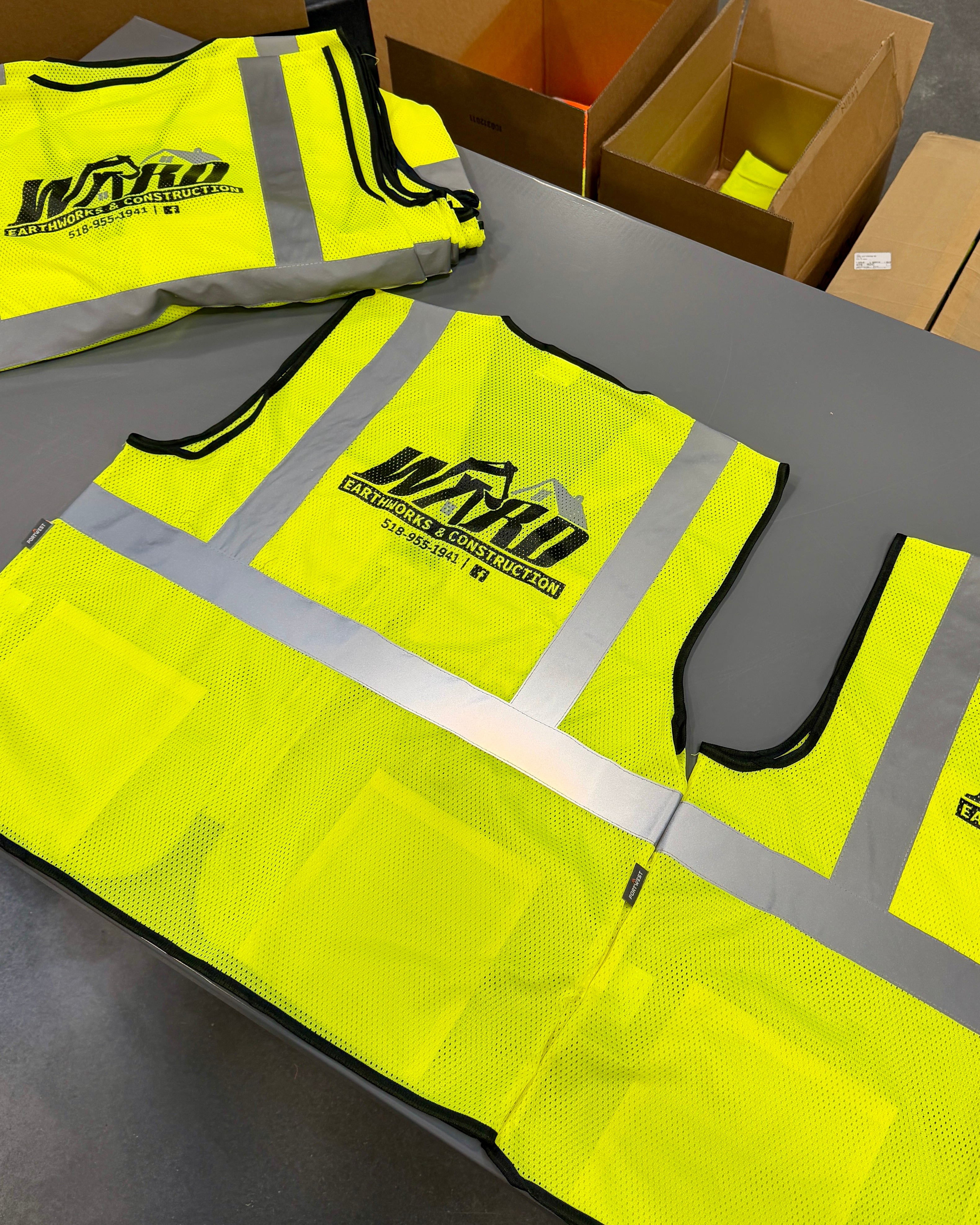 PORTWEST® High Visibility Mesh Safety Vest - Zipper Closure - ANSI Class 2 - US580